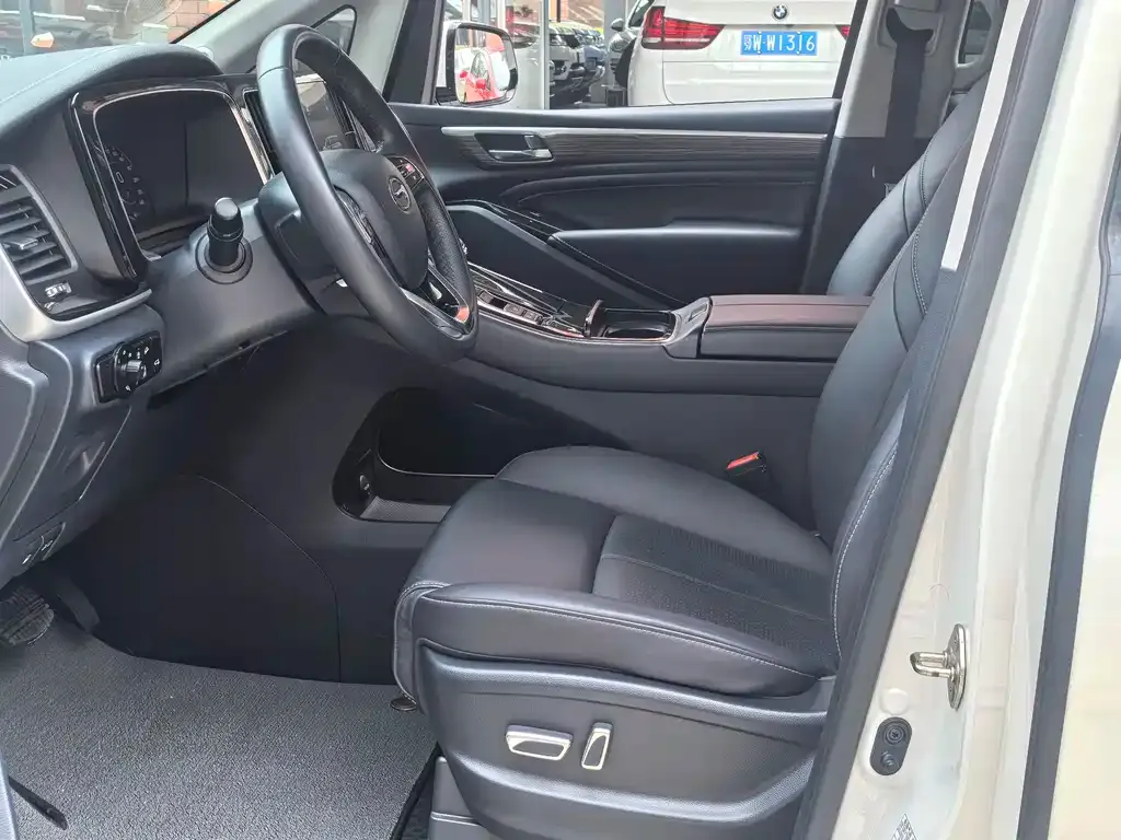 GAC Motor Trumpchi M8 — фото 2