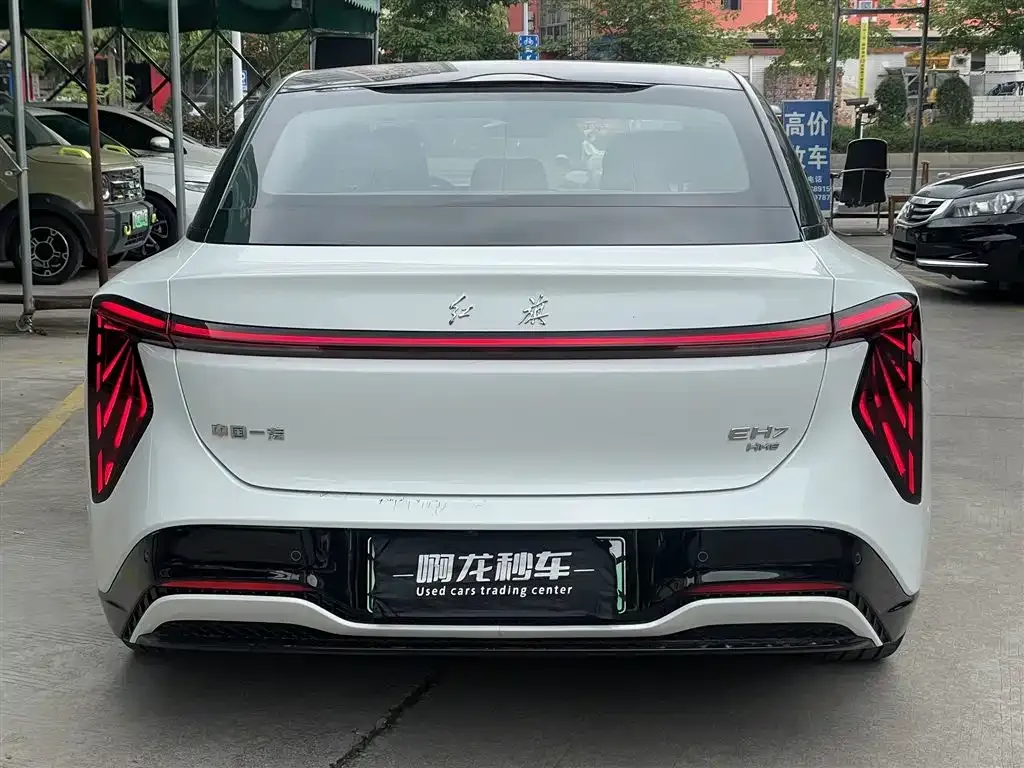 Hongqi EH7 2025 из CN, фото 6