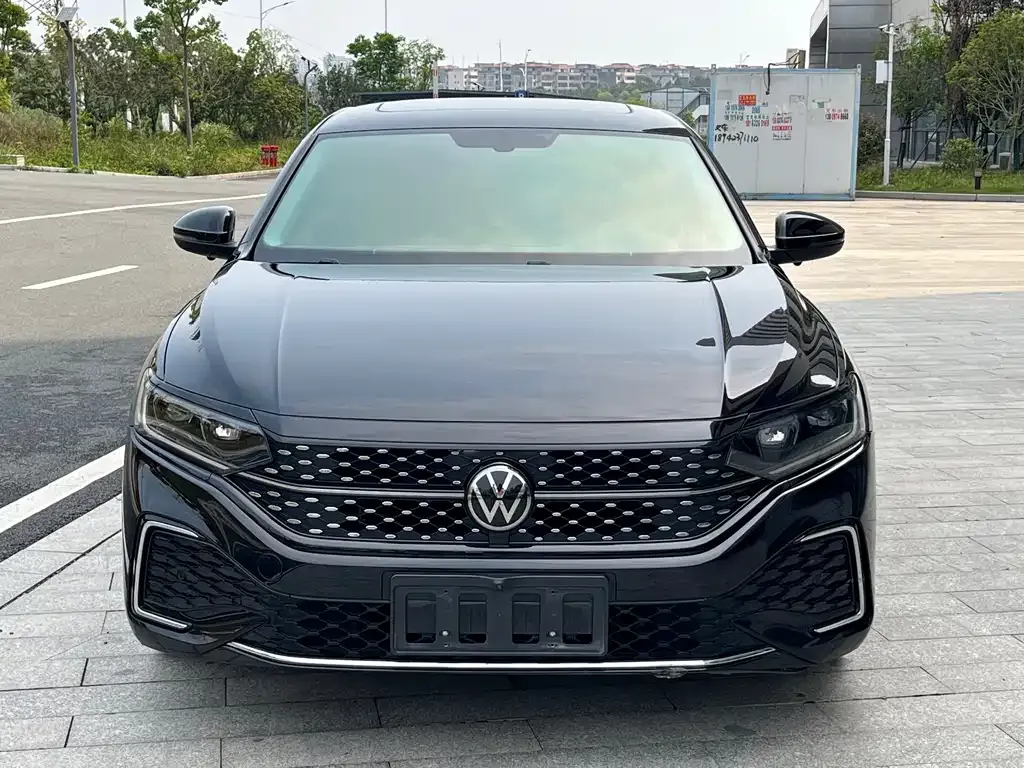 Volkswagen Passat — фото 6