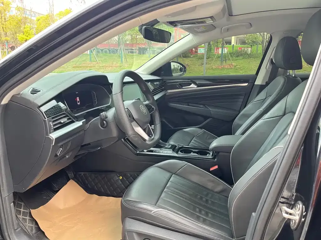 Volkswagen Passat — фото 7