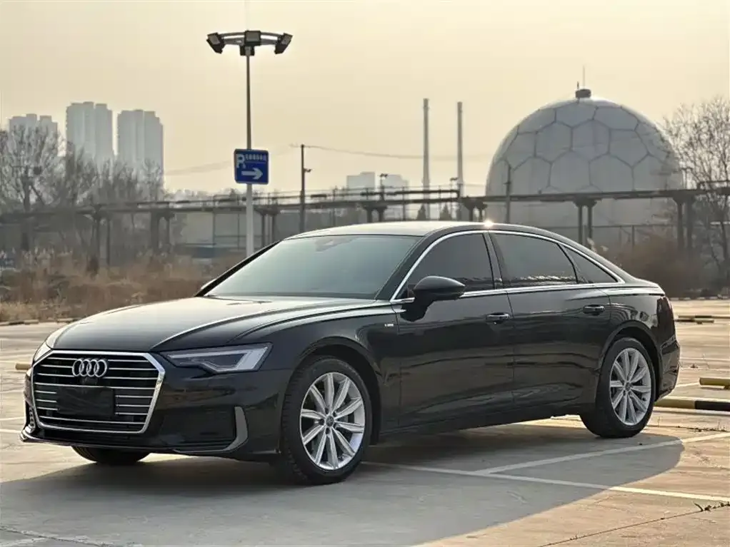 Audi A6L — фото 6
