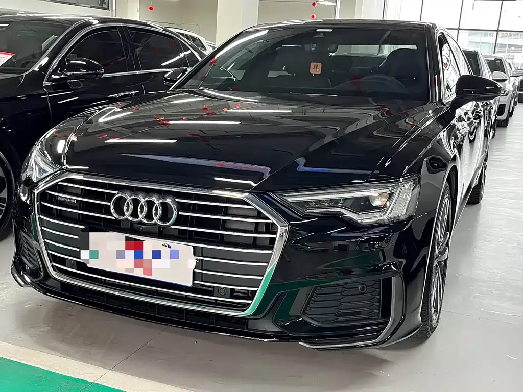 Audi A6L — фото 1