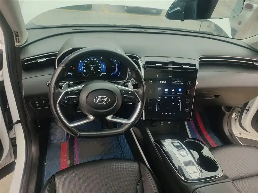 Hyundai Tucson — фото 10
