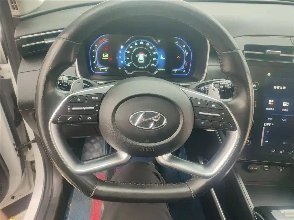 Hyundai Tucson — фото 9