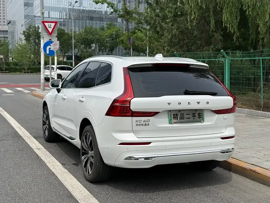 Volvo XC60 PHEV 2021 из CN, фото 6