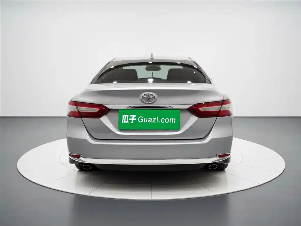 Toyota Camry 2023 из CN, фото 2