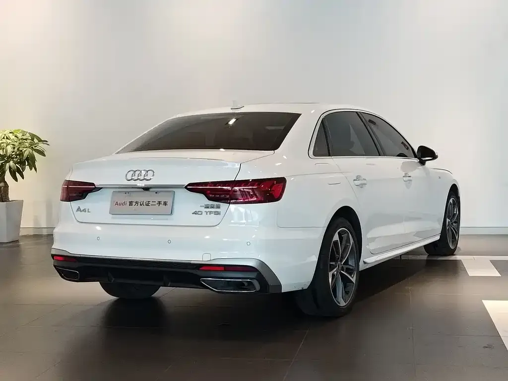 Audi A4L — фото 4