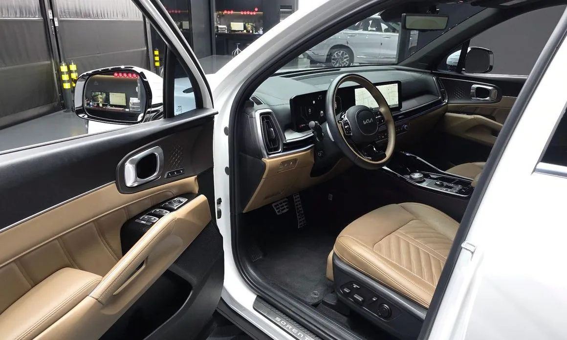 Kia Sorento — фото 5