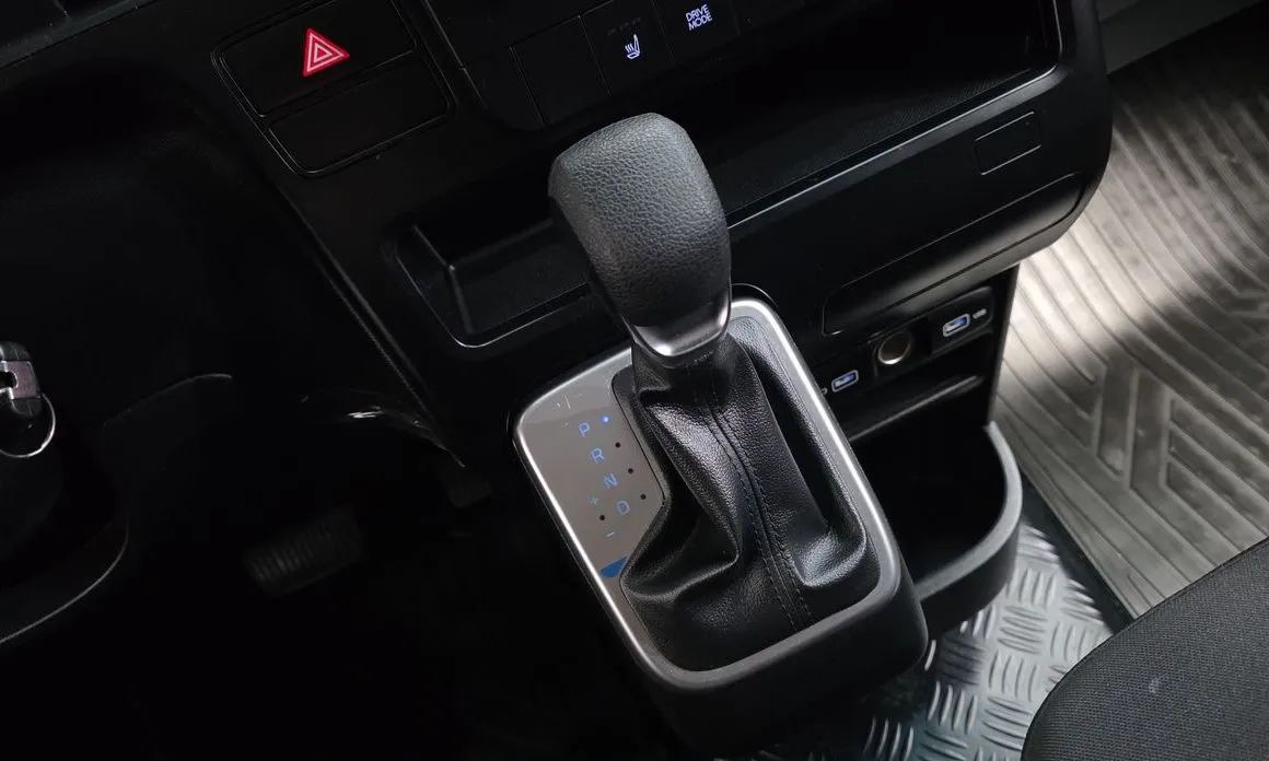 Hyundai Staria — фото 4