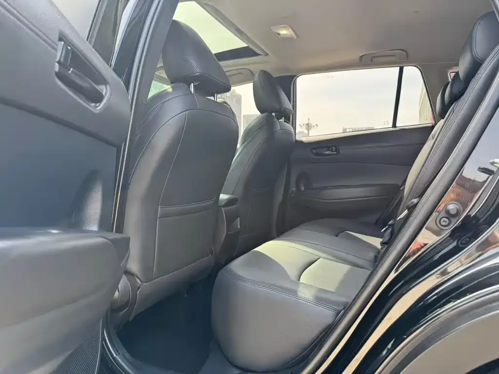 Toyota Frontlander 2024 из CN, фото 3