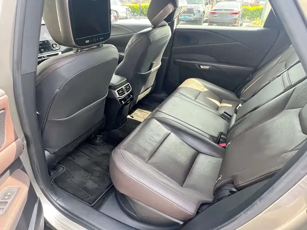 Lexus RX — фото 2