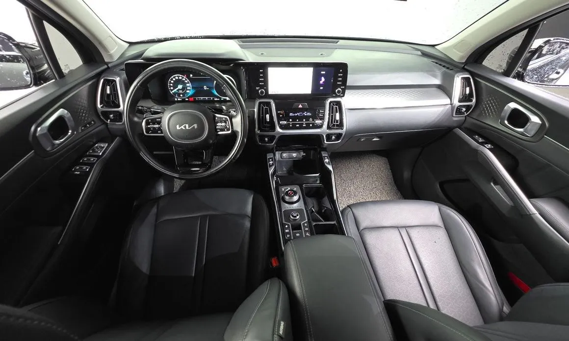 Kia Sorento — фото 6