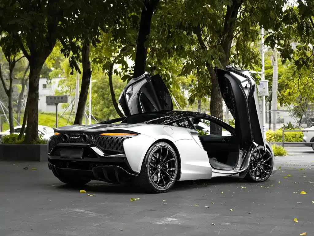 McLaren Artura 2023 из CN, фото 8
