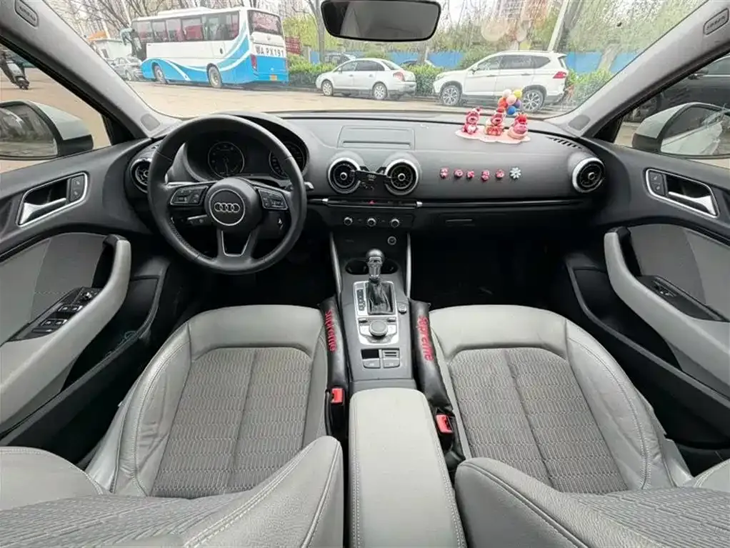 Audi A3 2021 из CN, фото 2