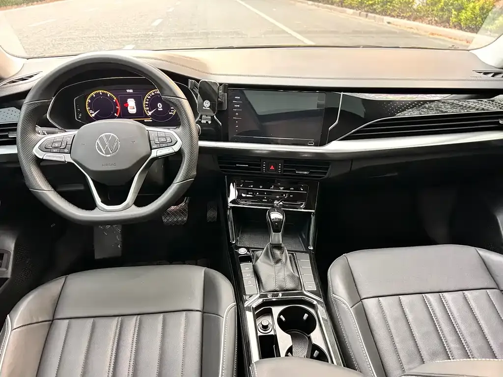 Volkswagen Passat — фото 2