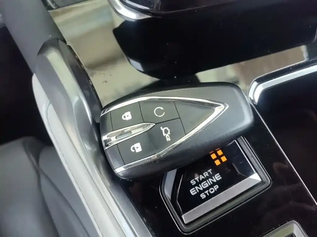 Changan UNI-T 2023 из CN, фото 2