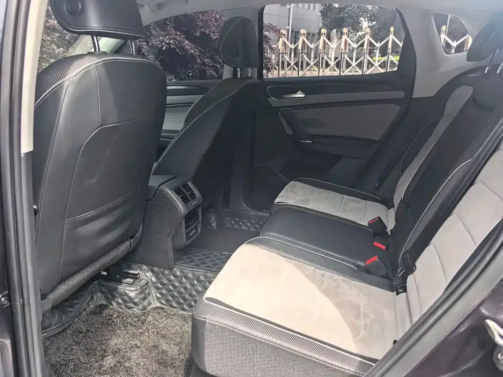 Volkswagen Tayron X 2023 из CN, фото 3