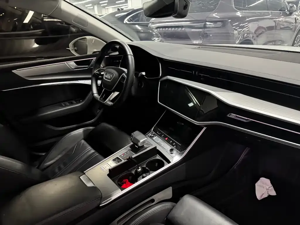 Audi A7 — фото 7