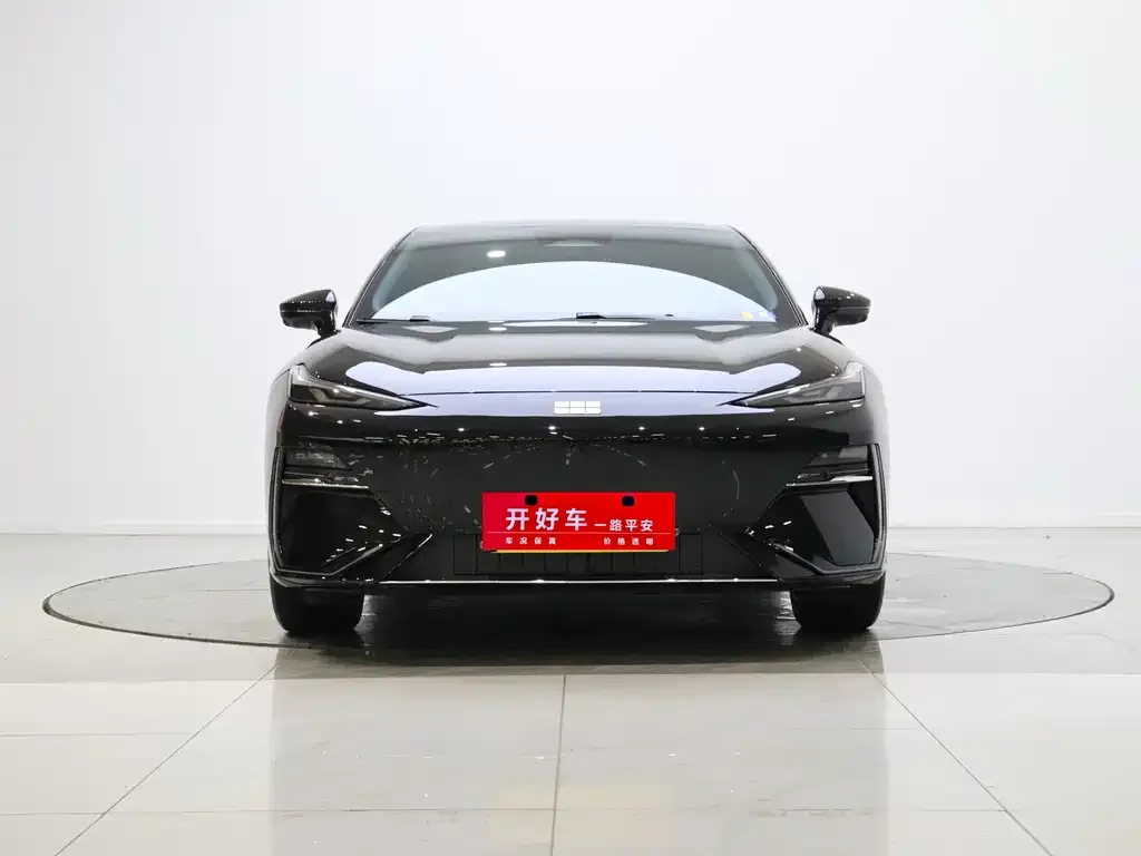 Geely Galaxy E8 — фото 1