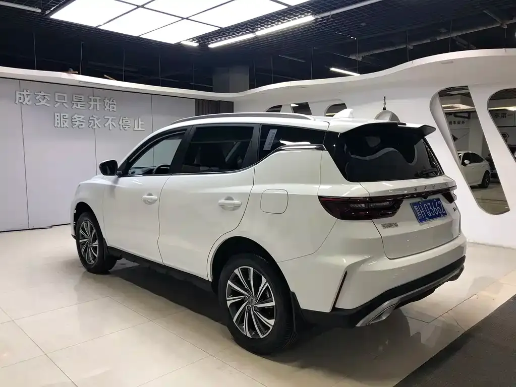 Geely Vision X6 — фото 9