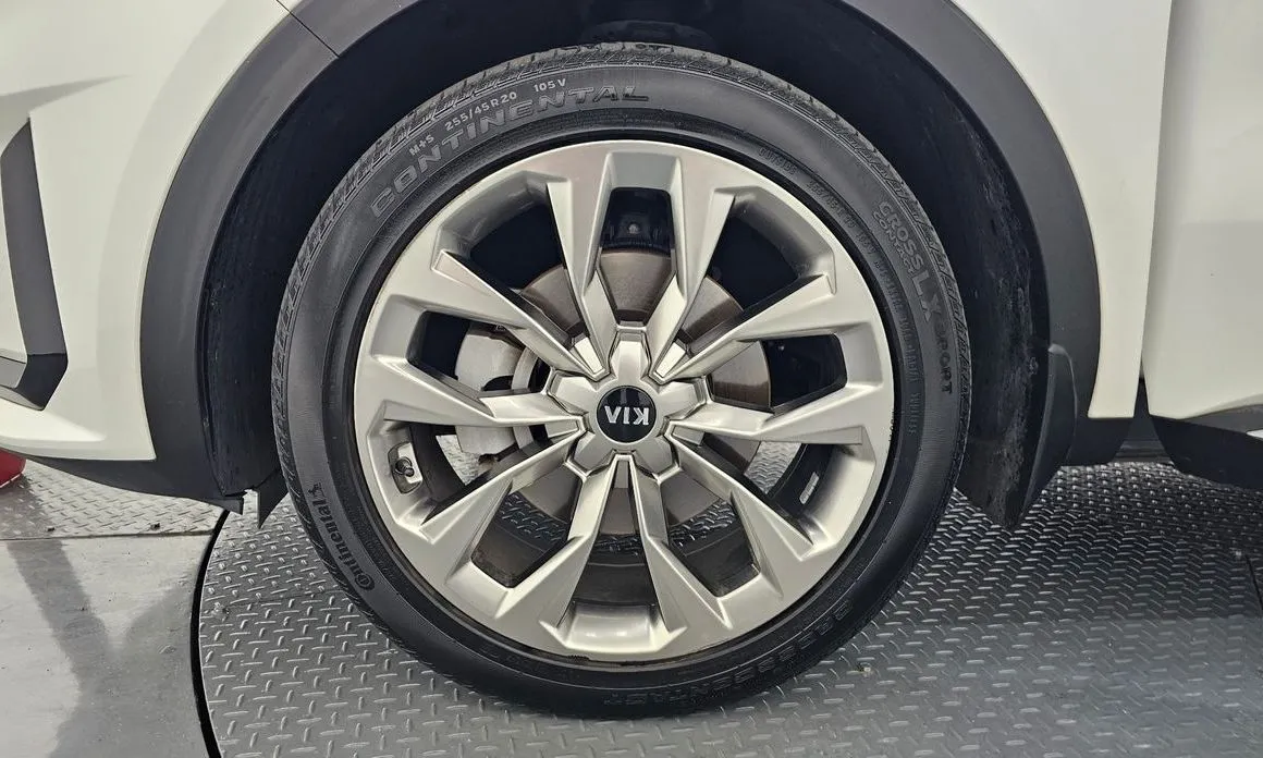 Kia Sorento — фото 4