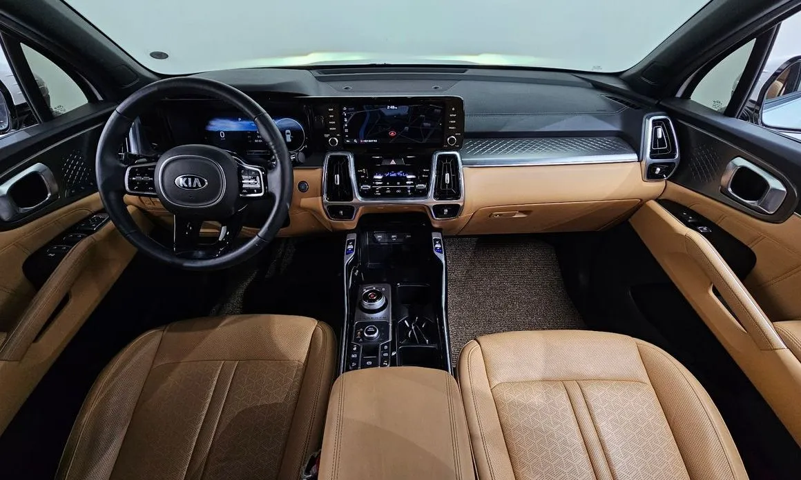 Kia Sorento — фото 7