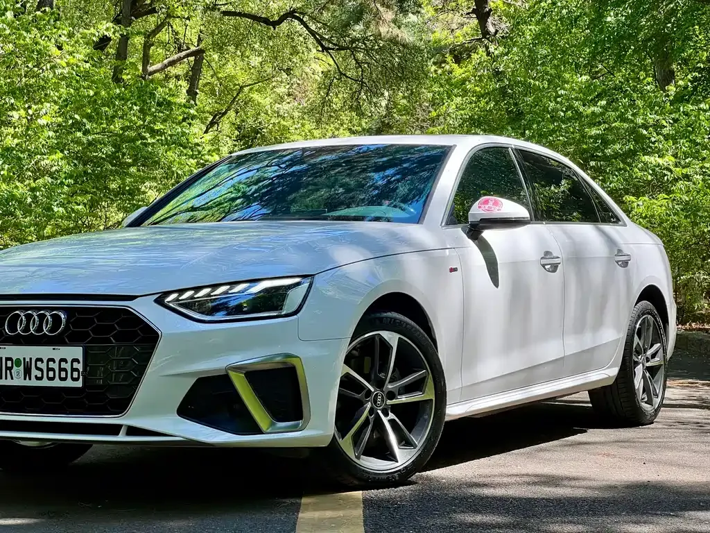 Audi A4L 2024 из CN, фото 7