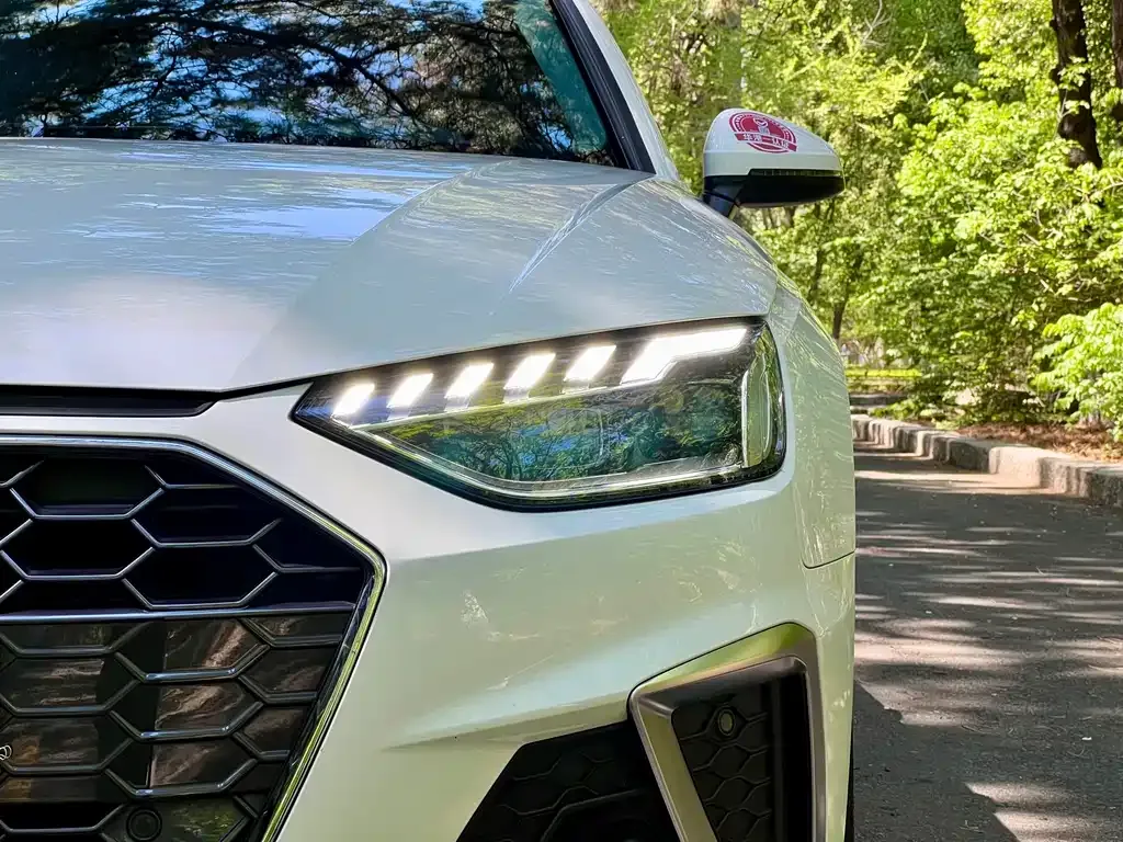 Audi A4L 2024 из CN, фото 6