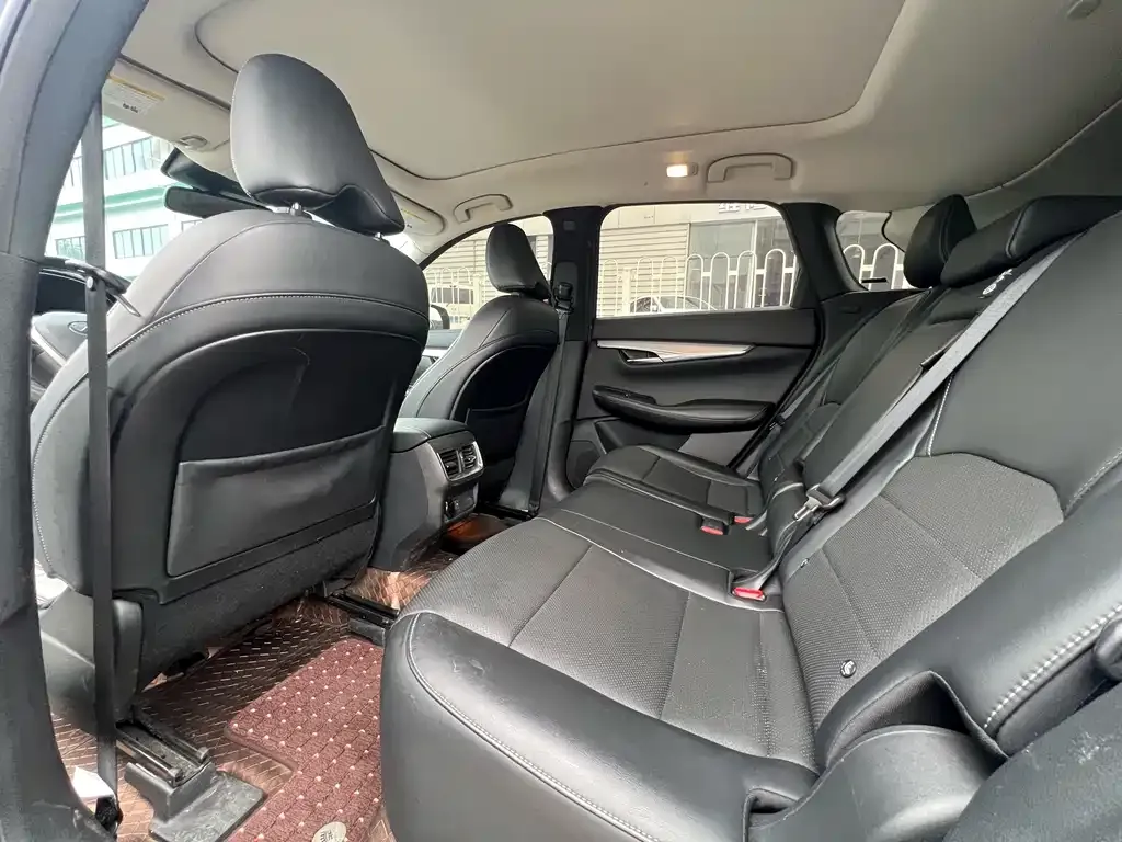 Infiniti QX50 2022 из CN, фото 3