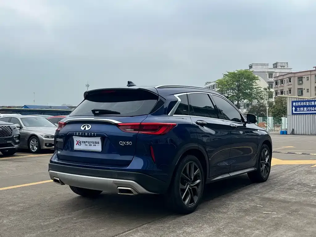 Infiniti QX50 2022 из CN, фото 4