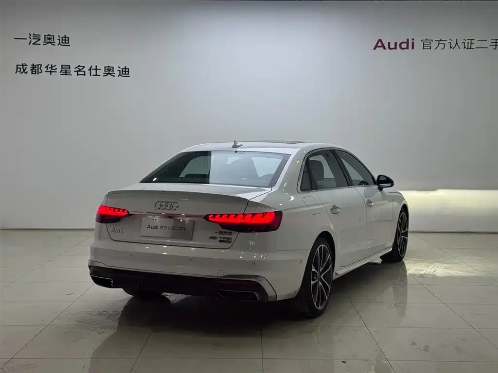 Audi A4L — фото 6
