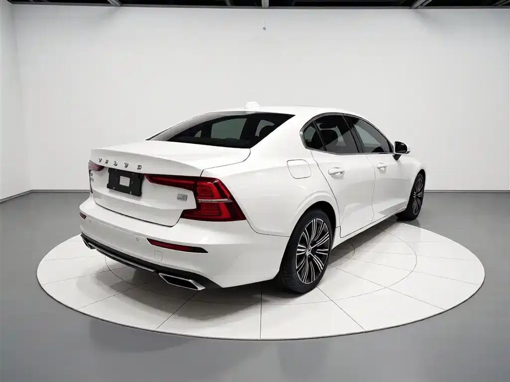 Volvo S60 PHEV 2022 из CN, фото 6