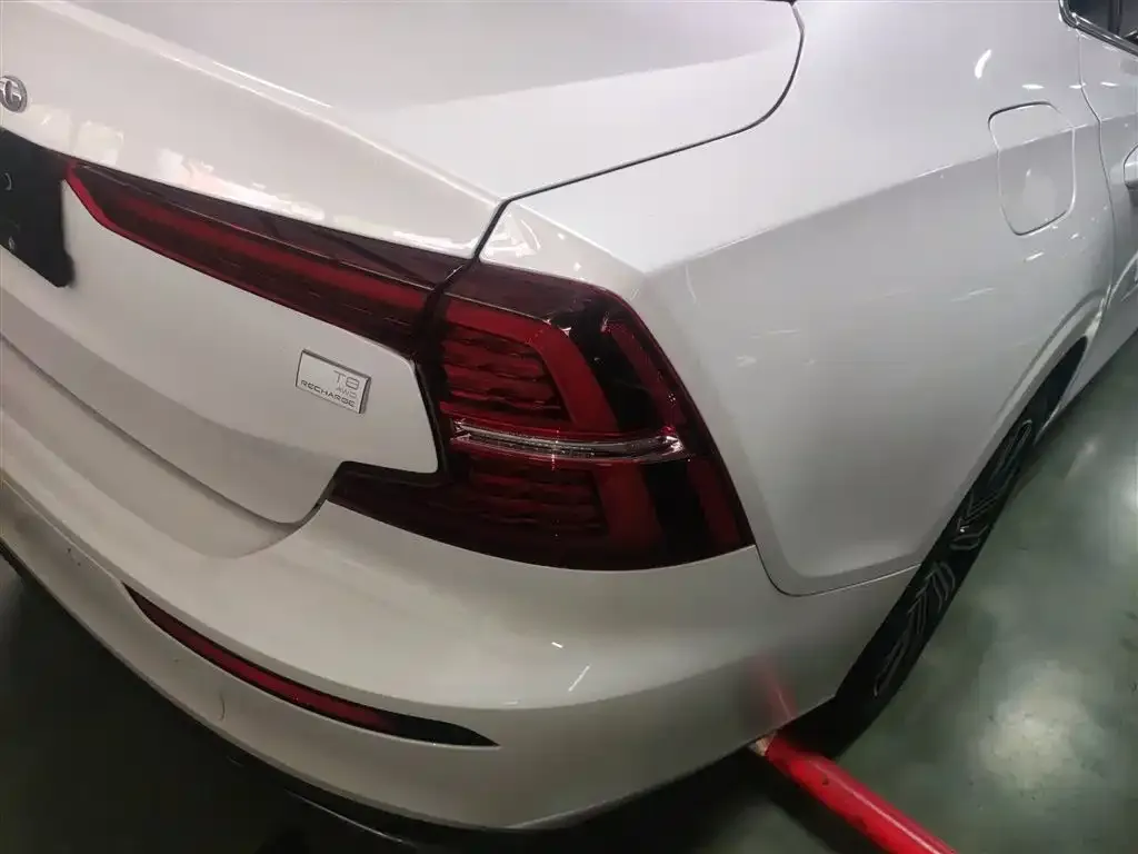Volvo S60 PHEV 2022 из CN, фото 4