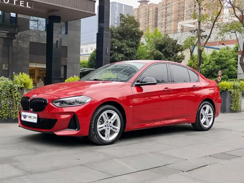 BMW 1 Series — фото 1