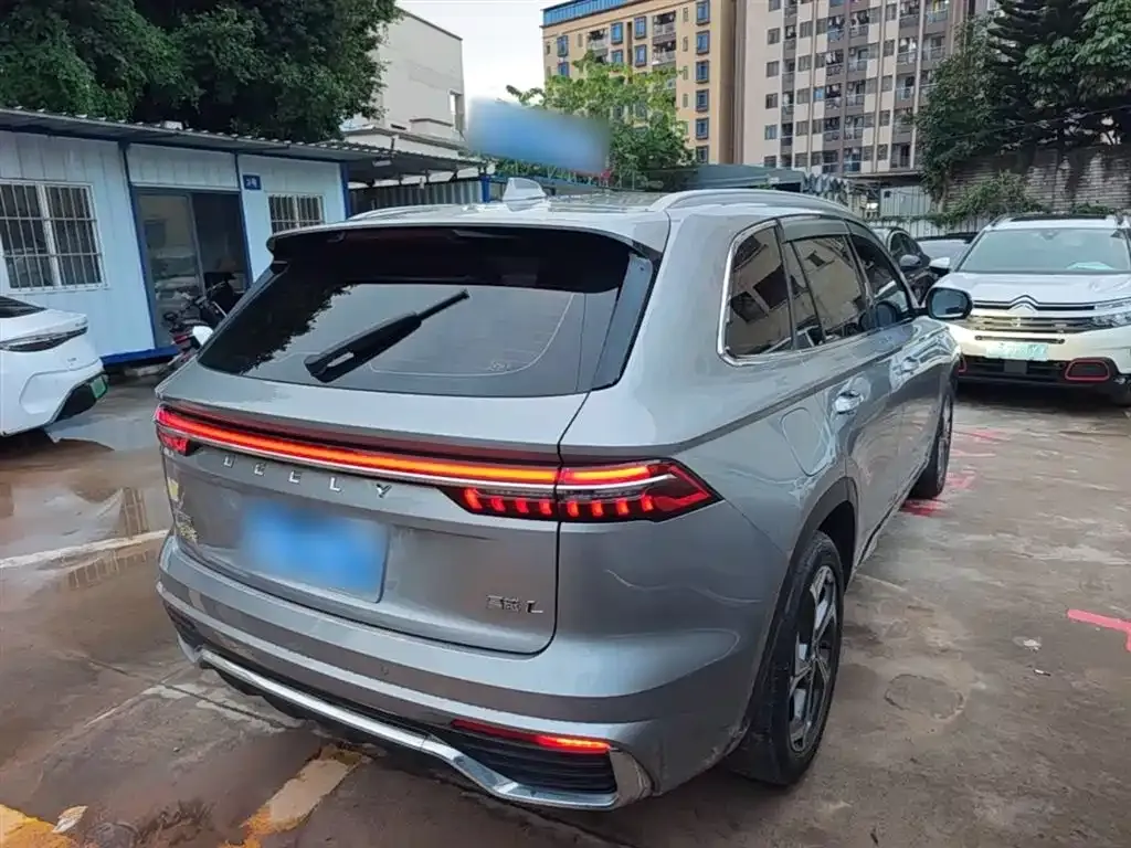 Geely Xingyue L — фото 10