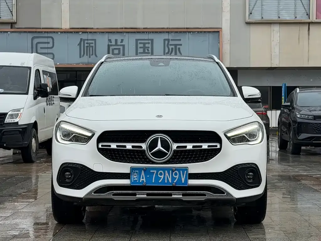 Mercedes-Benz GLA — фото 6
