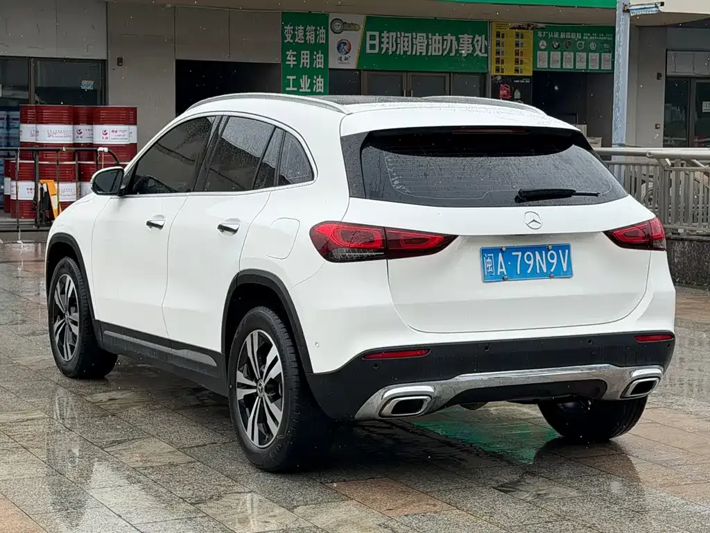 Mercedes-Benz GLA — фото 10