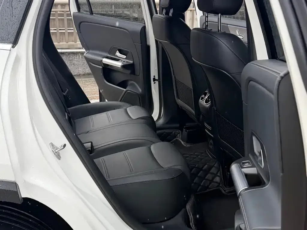 Mercedes-Benz GLA — фото 5