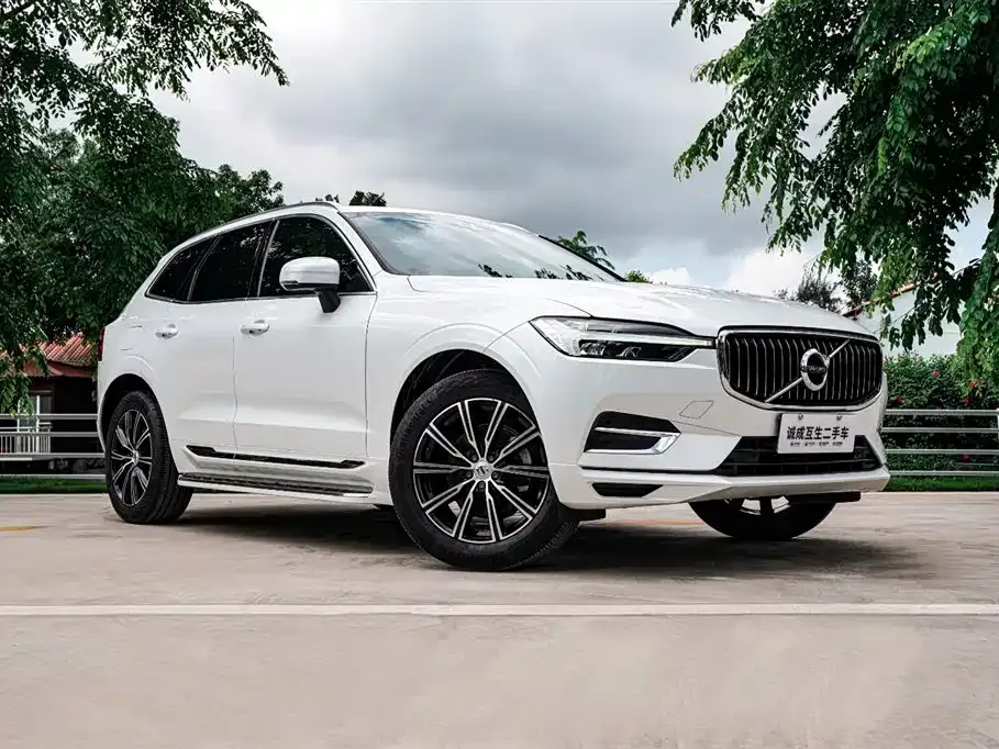 Volvo XC60 — фото 5
