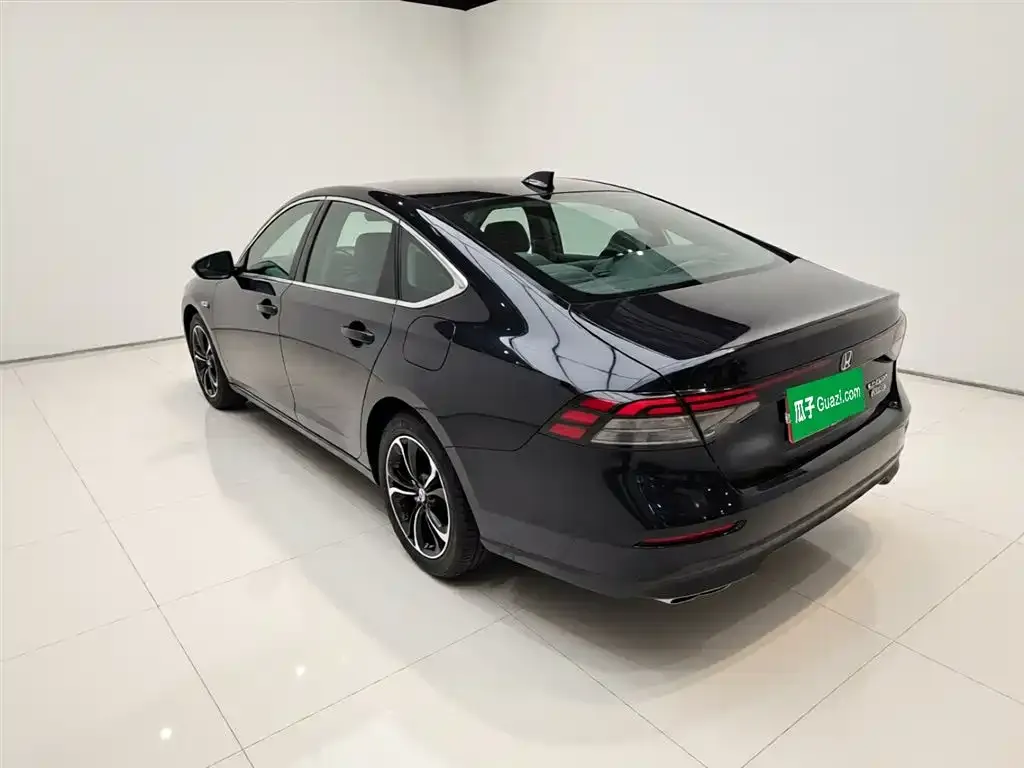 Honda Accord — фото 5