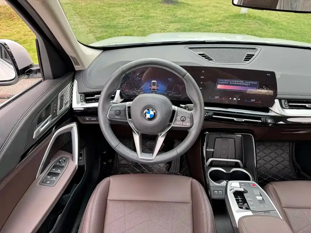 BMW X1 — фото 2