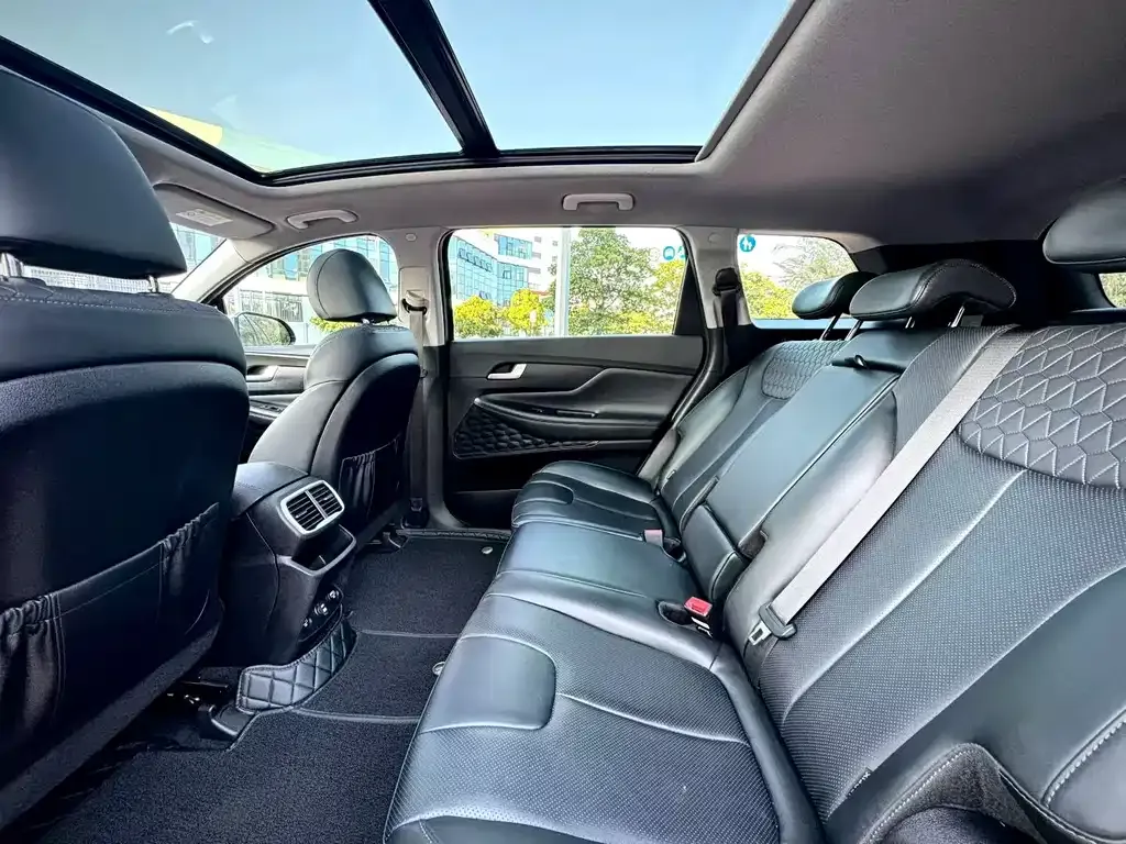 Hyundai Santa Fe 2022 из CN, фото 6