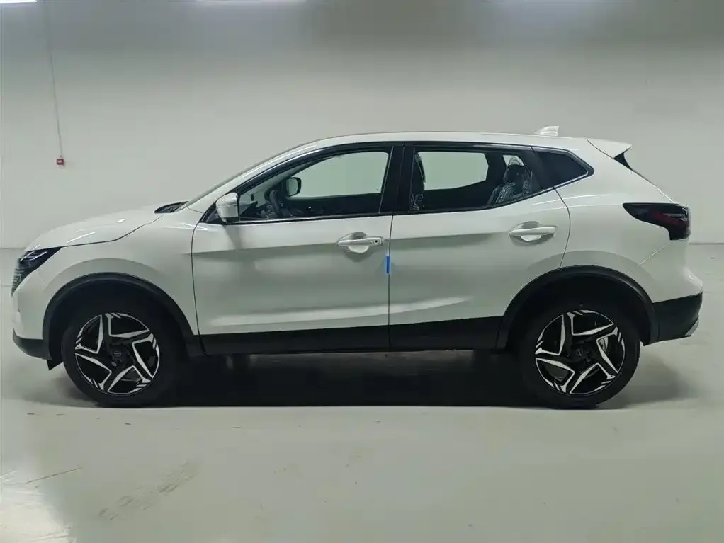 Nissan Qashqai — фото 2