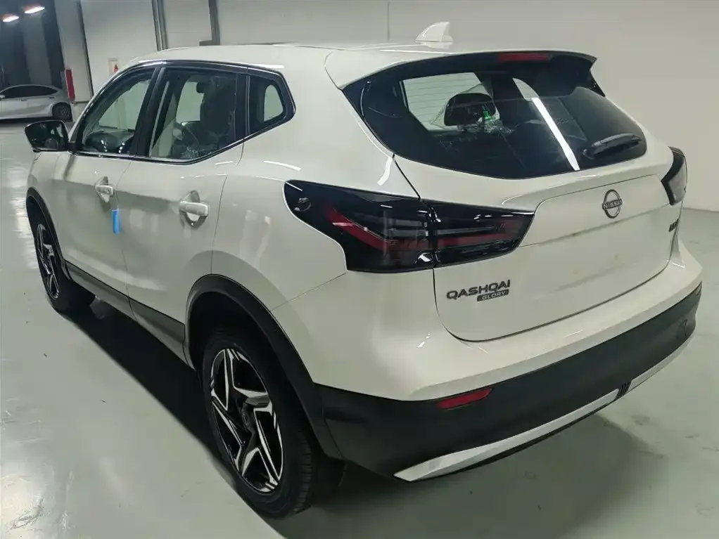 Nissan Qashqai — фото 9