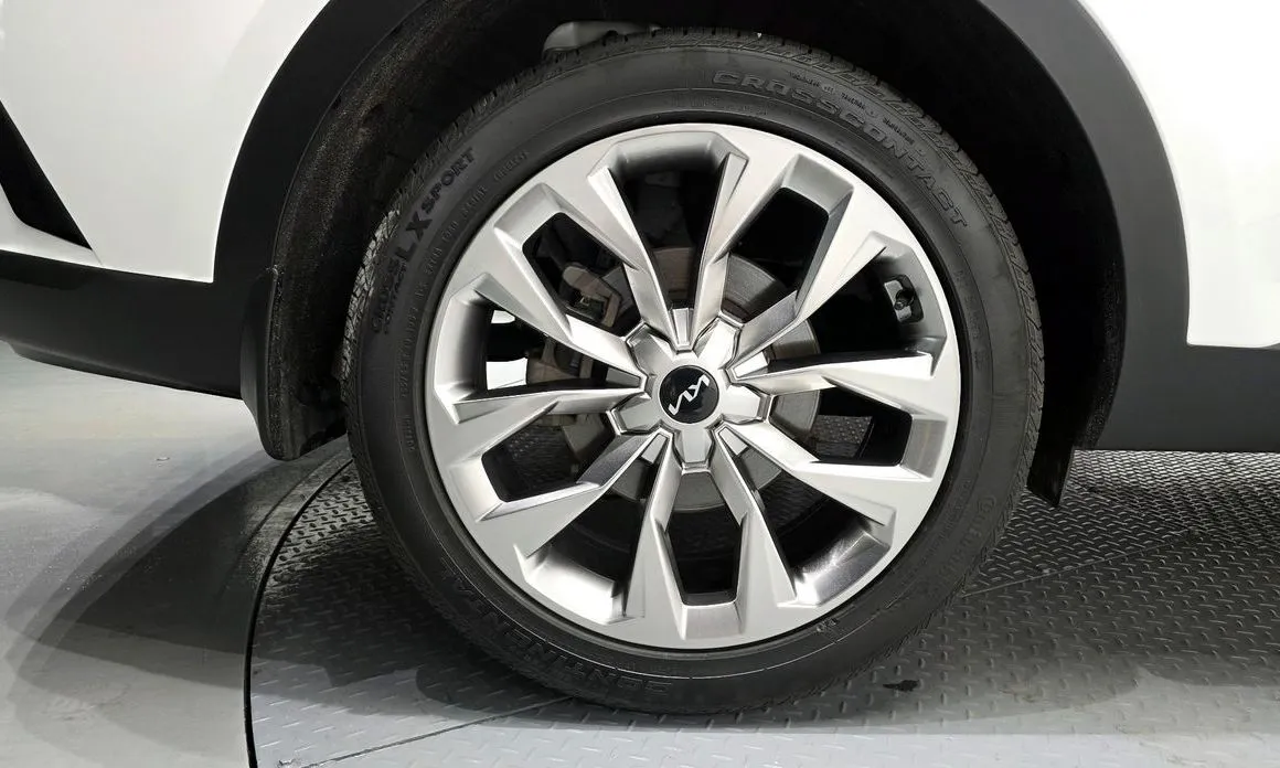 Kia Sorento — фото 8