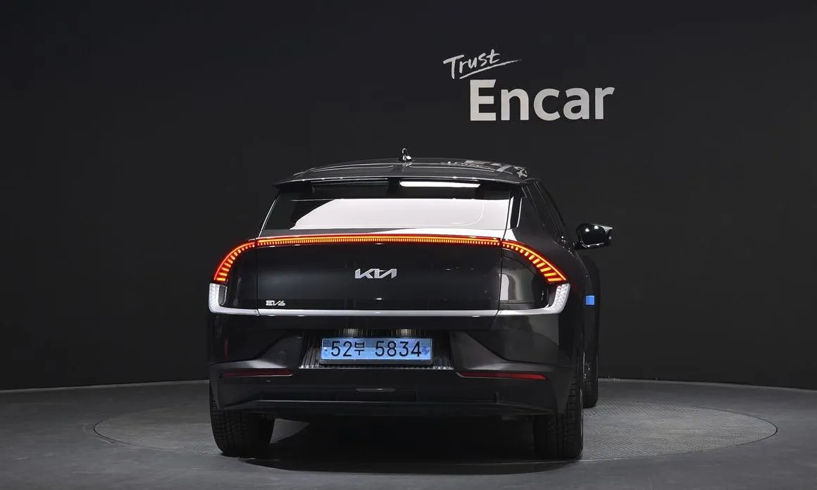 Kia EV6 2022 из KR, фото 2