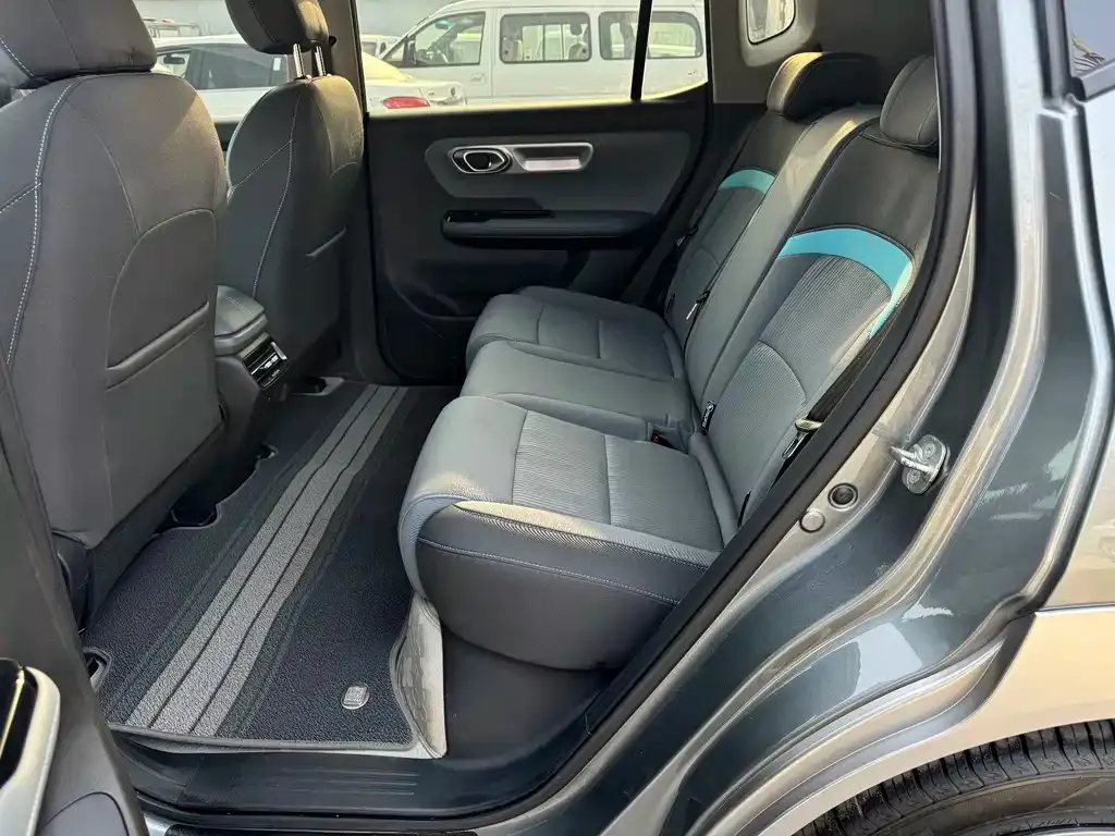 Aion Y — фото 9