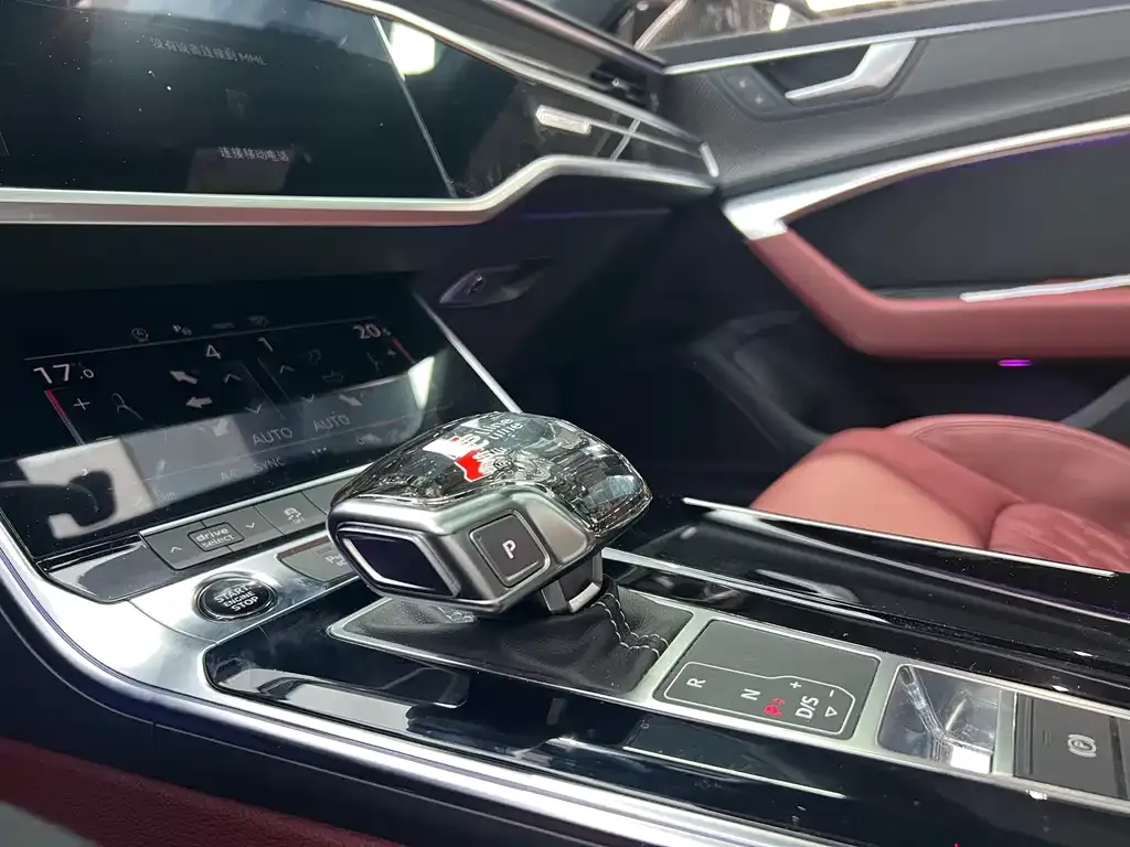 Audi A7L — фото 3