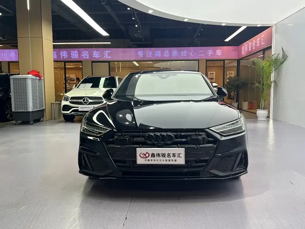 Audi A7L — фото 2