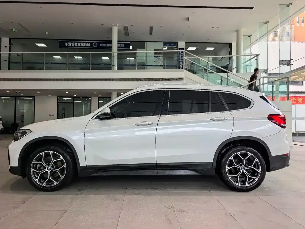 BMW X1 2023 из CN, фото 10